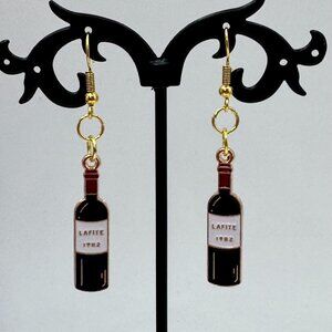 Handmade Fun Bottle of Wine Earrings! Gold tone fishhook wires, NWT.